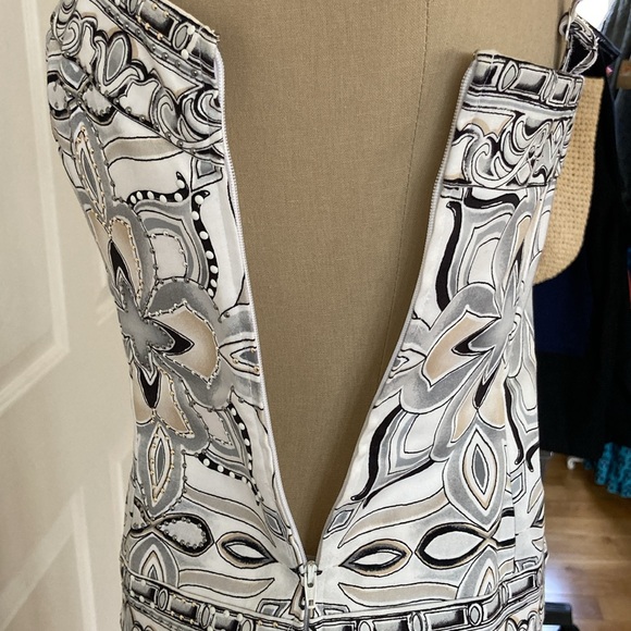 White House-Black Market Skirt Set-Skirt is sz 4, top is sz 0. Beautiful pieces. - Picture 9 of 16